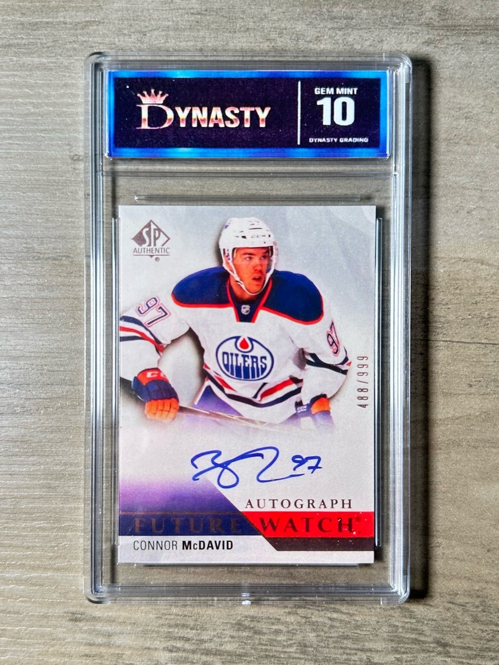 Connor McDavid Signed Rookie 2016 Upper Deck SP Gem Mint 10 Novelty Card.